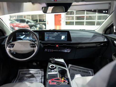 Used 2022 Kia EV6 Wind image 14