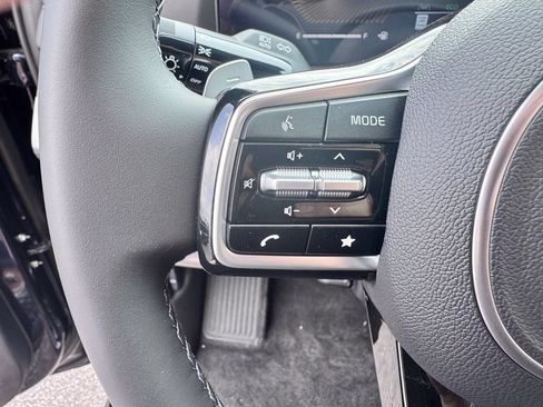 New 2026 Kia Carnival LXS FWD image 15