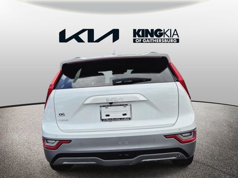 Certified 2023 Kia Niro Wave w/ Wave Preserve Package FWD image 4