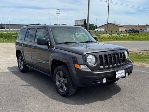 Used 2015 Jeep Patriot High Altitude AWD/4WD image 33