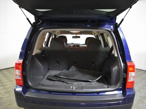 Used 2017 Jeep Patriot Latitude image 22