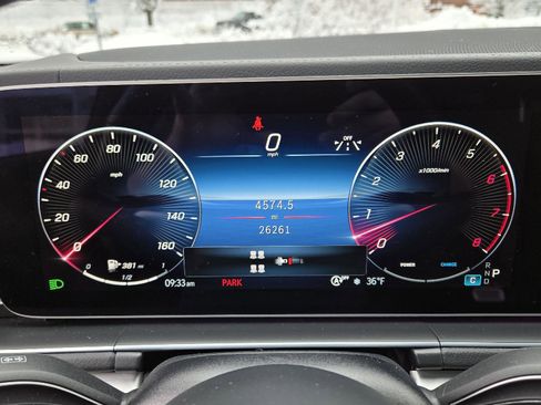 Used 2025 Mercedes-Benz GLS 450 4MATIC image 23