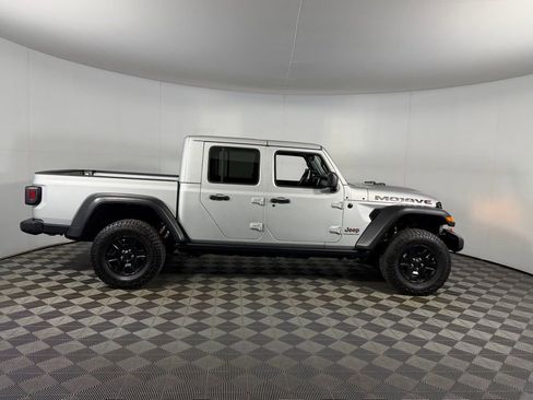 Used 2023 Jeep Gladiator Mojave w/ Cold Weather Group image 4