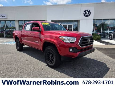 Used 2021 Toyota Tacoma SR5 RWD image 1