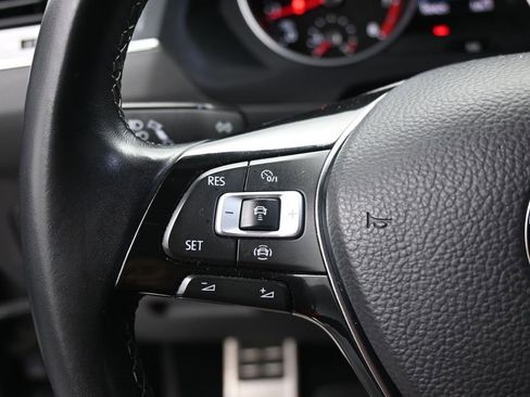 Used 2021 Volkswagen Tiguan SE R-Line image 7