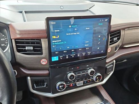 Used 2023 Ford Expedition Limited image 15