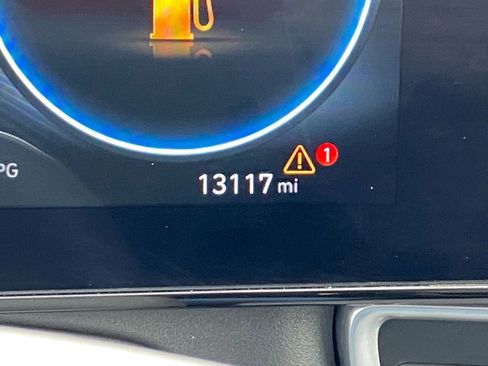 Used 2025 Hyundai Elantra SEL image 10