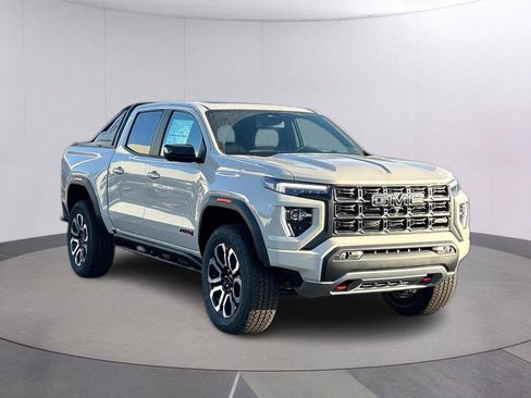 New 2026 GMC Canyon AT4 w/ Nightfall Edition AWD/4WD image 8