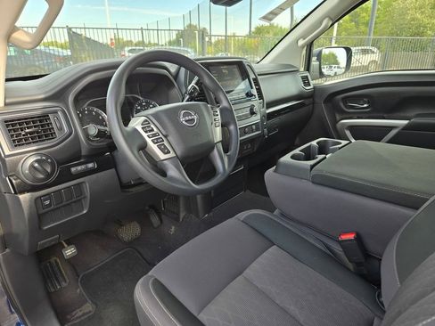 Used 2023 Nissan Titan SV image 13