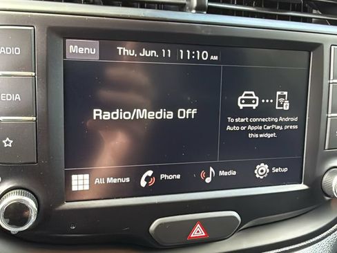 Used 2025 Kia Soul LX FWD image 25
