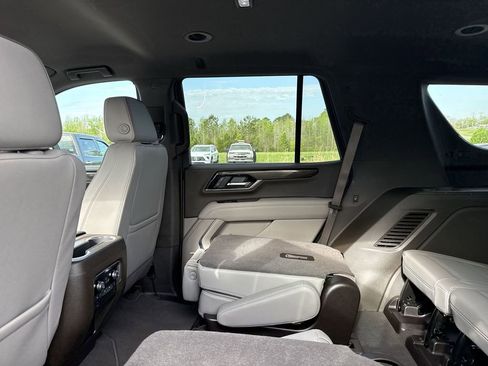 Certified 2025 GMC Yukon Elevation RWD image 32