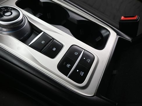 Certified 2021 Ford Explorer XLT image 18