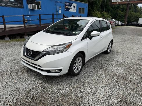 Used 2017 Nissan Versa Note SV w/ SV Appearance Package FWD image 4