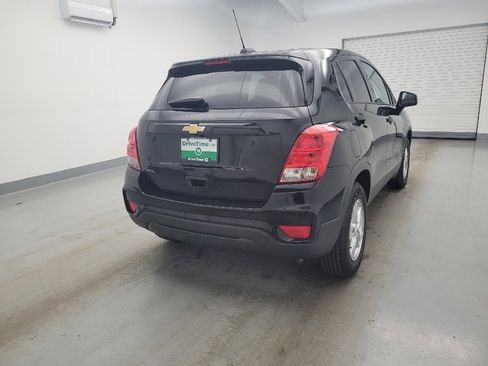 Used 2019 Chevrolet Trax LS w/ Tint and Cruise Package FWD image 7