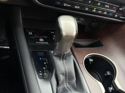Used 2020 Lexus RX 350 AWD w/ Premium Package image 24