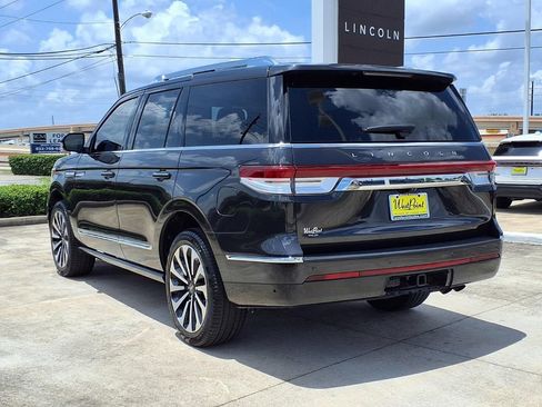 Used 2024 Lincoln Navigator Reserve AWD/4WD image 4