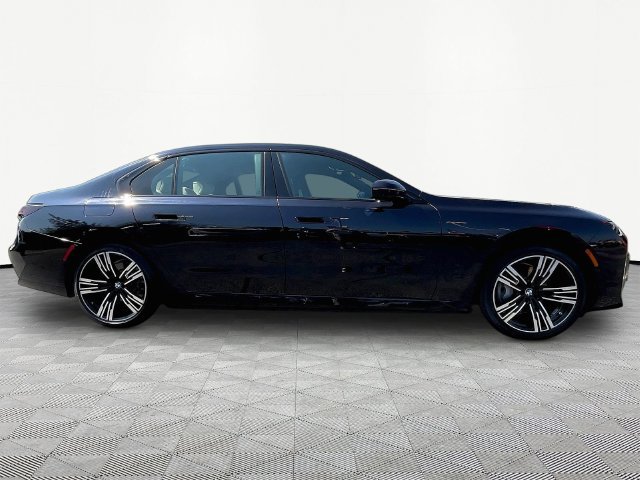 Used 2023 BMW i7 xDrive60 AWD/4WD image 8