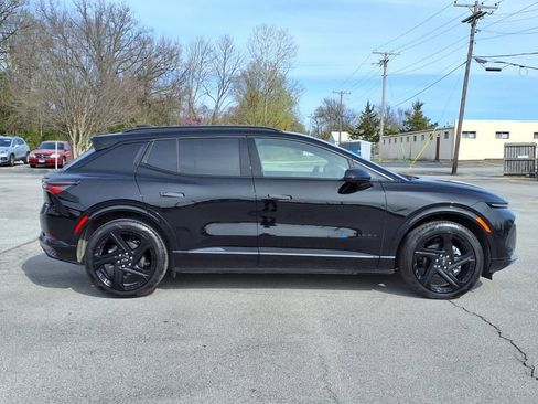 Used 2025 Chevrolet Equinox EV RS image 2