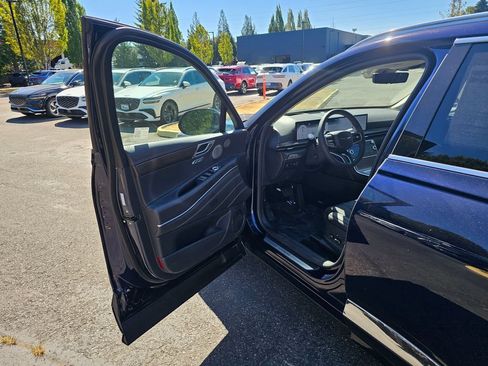 Used 2025 Genesis GV80 3.5T Prestige AWD/4WD image 20