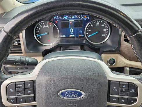 Used 2023 Ford Expedition Limited image 21