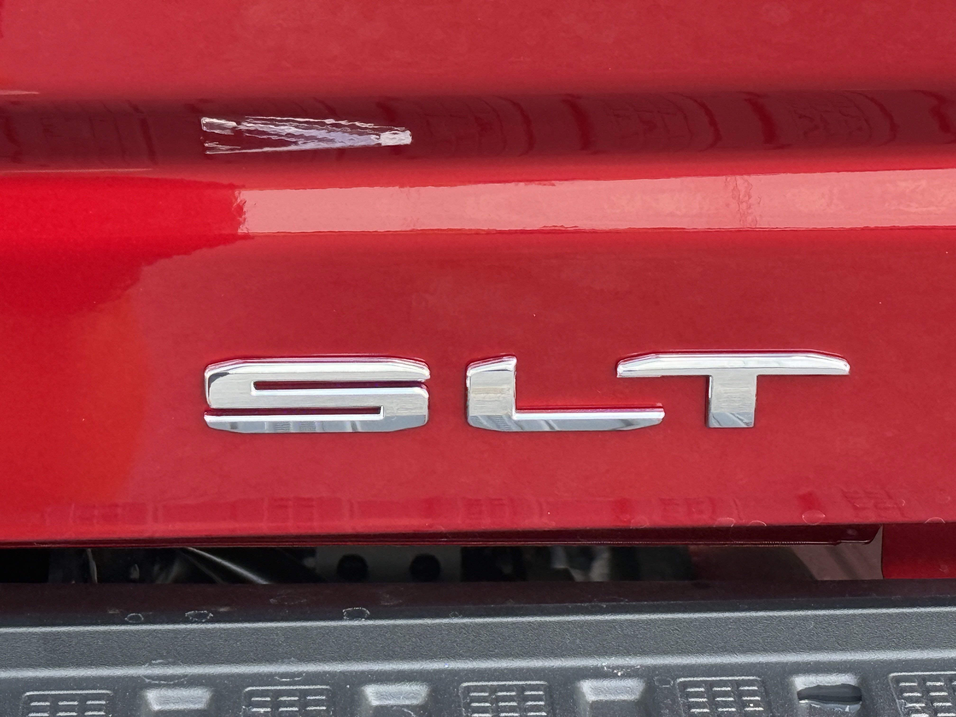 New 2026 GMC Sierra 3500 SLT w/ SLT Premium Package AWD/4WD image 12