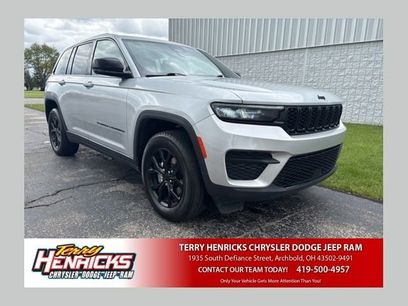 Used 2024 Jeep Grand Cherokee Altitude