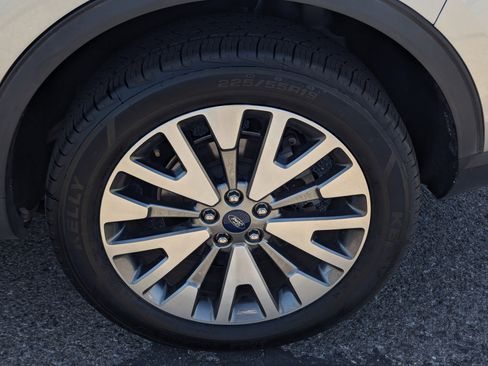 Certified 2021 Ford Escape Titanium image 7