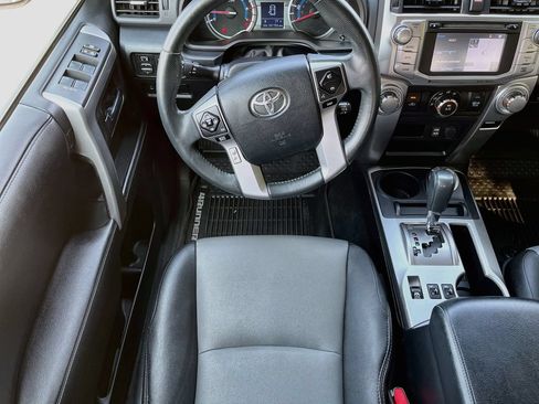 Used 2018 Toyota 4Runner SR5 Premium AWD/4WD image 25