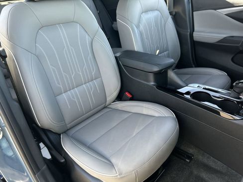 Used 2024 Buick Envista Avenir FWD image 29