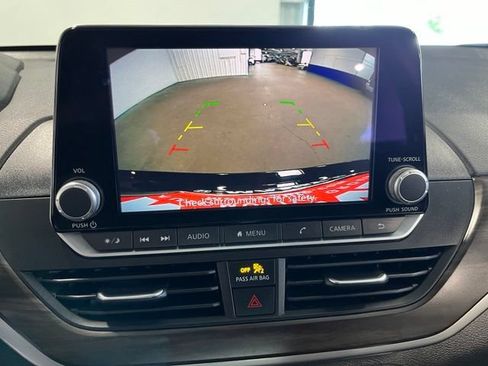 Used 2023 Nissan Altima 2.5 SV FWD image 28