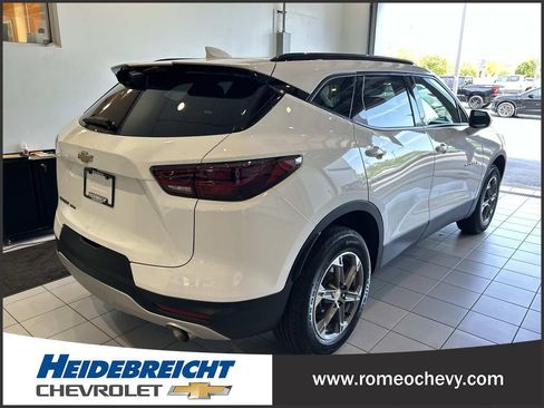 Used 2024 Chevrolet Blazer LT w/ Convenience Package AWD/4WD image 4