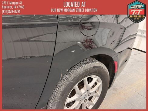 Used 2024 Chrysler Pacifica Touring-L FWD image 19