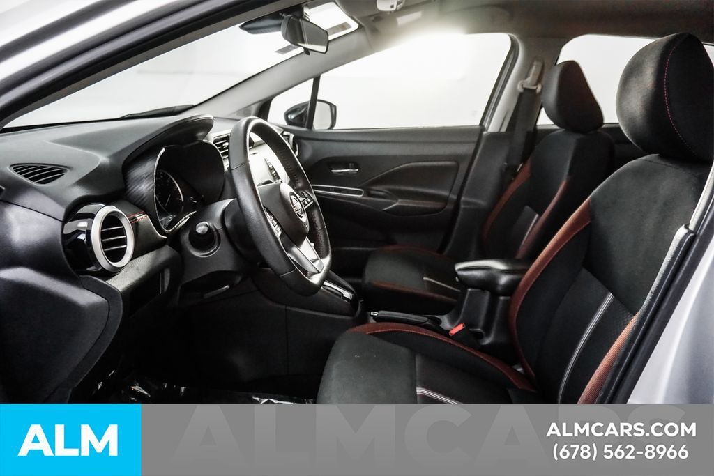 Used 2024 Nissan Versa SR FWD image 16