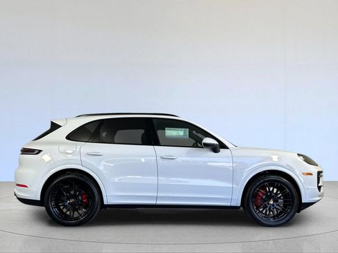 New 2026 Porsche Cayenne S AWD/4WD image 9