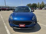 Used 2022 Ford Escape SE image 2