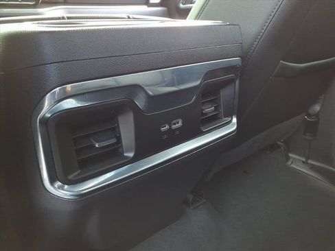 Used 2023 Chevrolet Silverado 1500 LTZ AWD/4WD image 22
