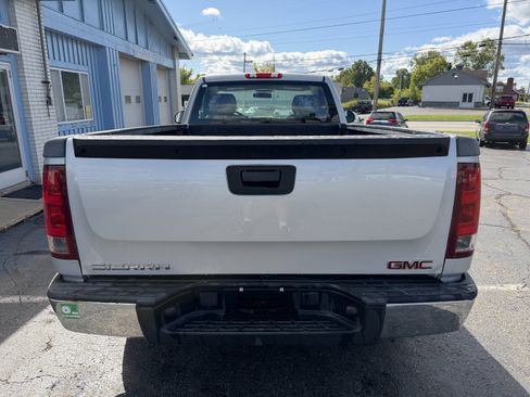 Used 2013 GMC Sierra 1500 W/T AWD/4WD image 4