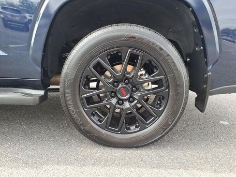 Certified 2024 Toyota Sequoia SR5 image 23