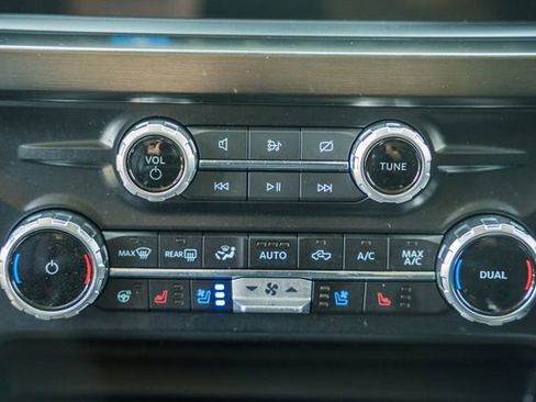 Used 2023 Ford F350 Lariat w/ Chrome Package AWD/4WD image 27