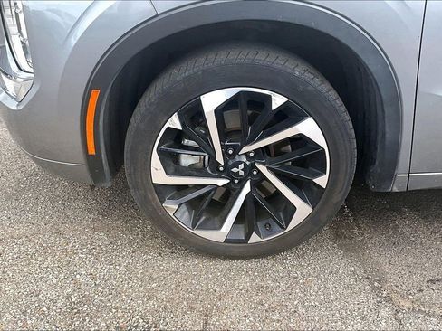 Used 2024 Mitsubishi Outlander SEL image 4