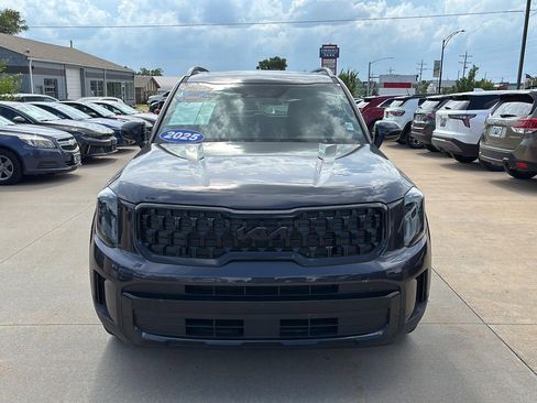 Used 2025 Kia Telluride EX X-Line AWD/4WD image 2