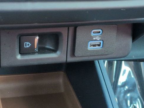 Certified 2024 Ford Maverick Lariat w/ 4K Tow Package AWD/4WD image 23