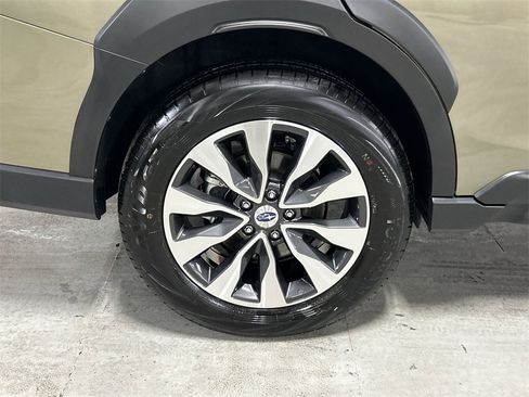 Certified 2025 Subaru Outback Limited image 12