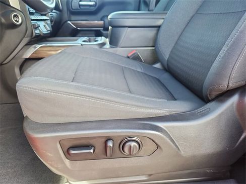 Used 2021 Chevrolet Silverado 1500 LT Trail Boss w/ Bed Protection Package image 11