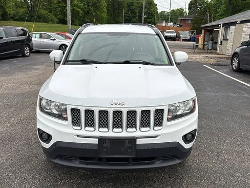 Used 2017 Jeep Compass Latitude AWD/4WD image 8