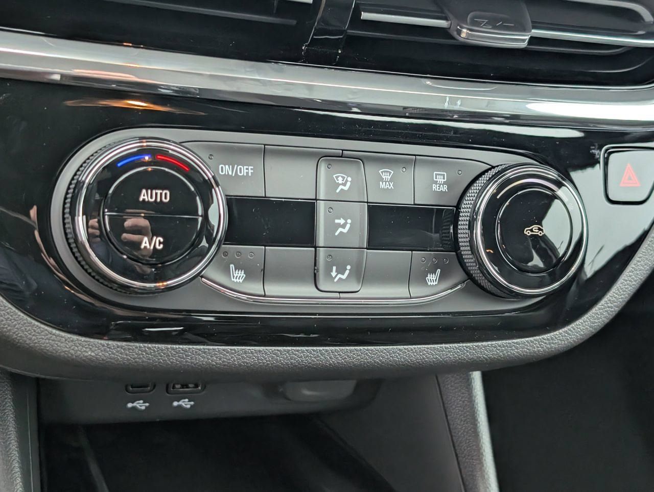New 2026 Buick Envista Sport Touring w/ Convenience I Package FWD image 13