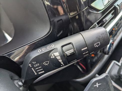 Used 2024 Nissan Pathfinder SL w/ SL Premium Package FWD image 55