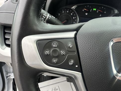 Used 2022 GMC Terrain SLT w/ Infotainment Package II image 31