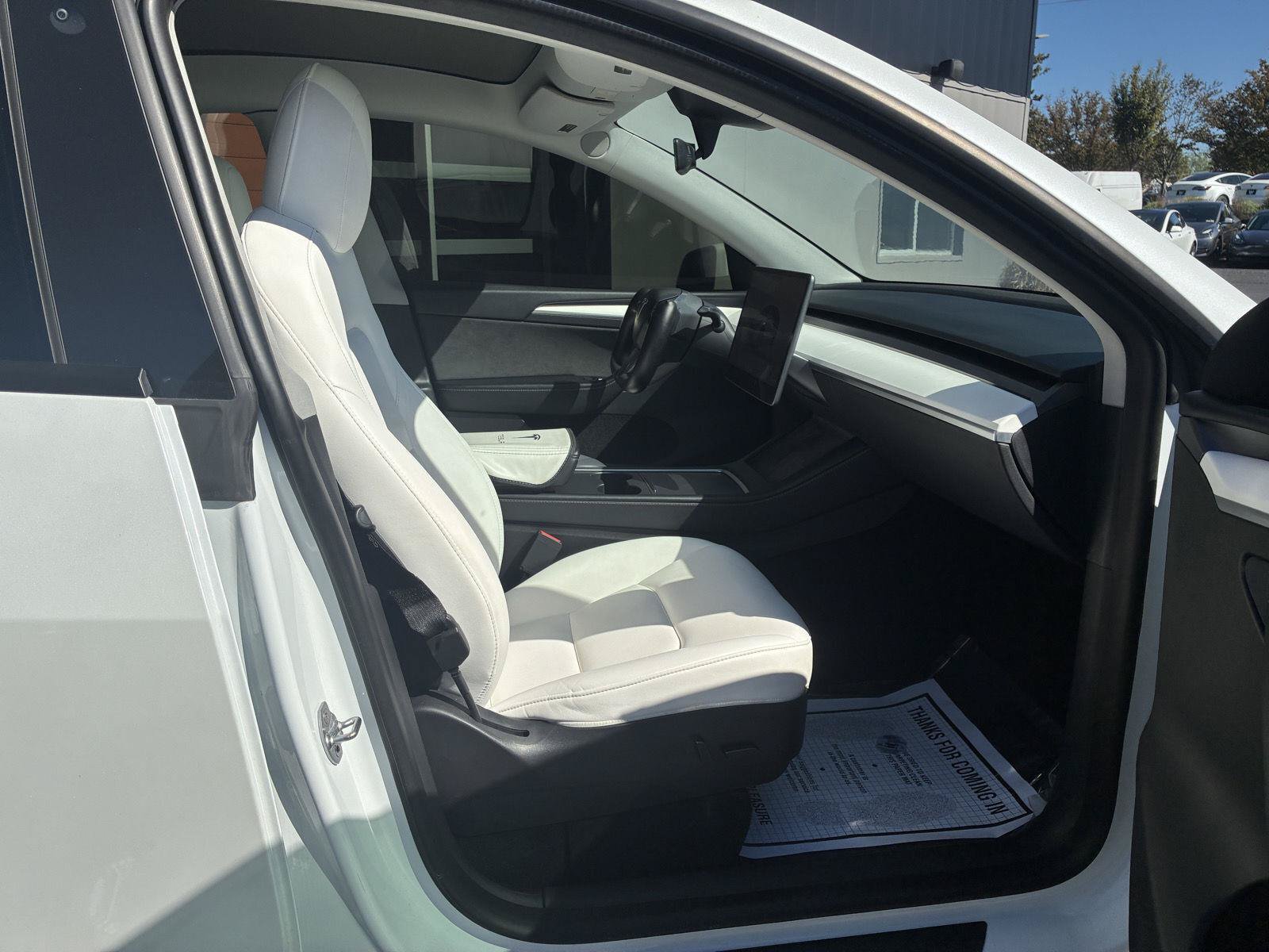 Used 2023 Tesla Model Y Long Range AWD/4WD image 13