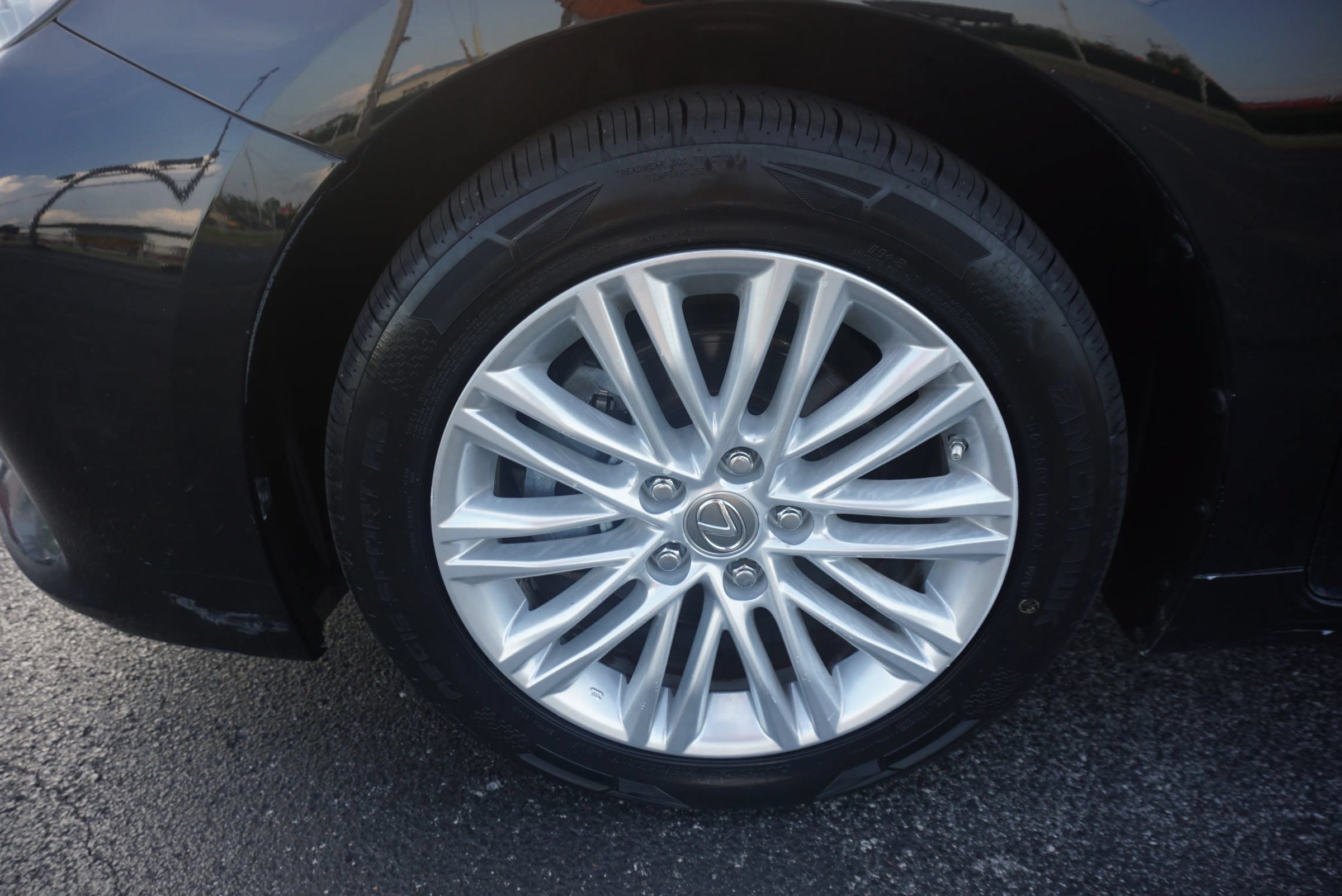 Used 2014 Lexus ES 350 w/ Luxury Package FWD image 30